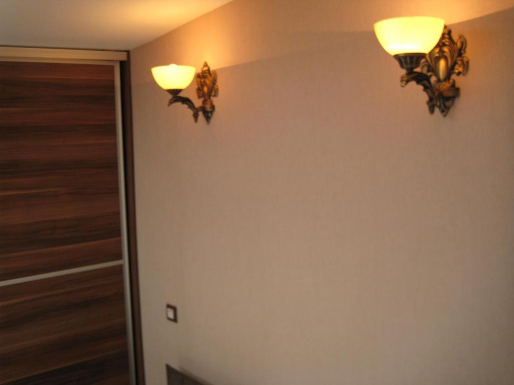 Domus Aparthotel スコピエ エクステリア 写真